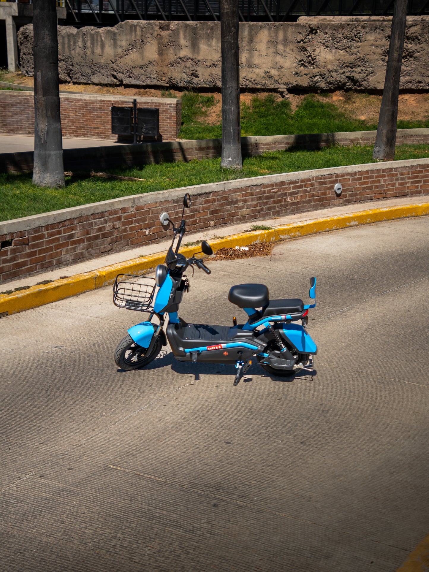 Moto Eléctrica T1000